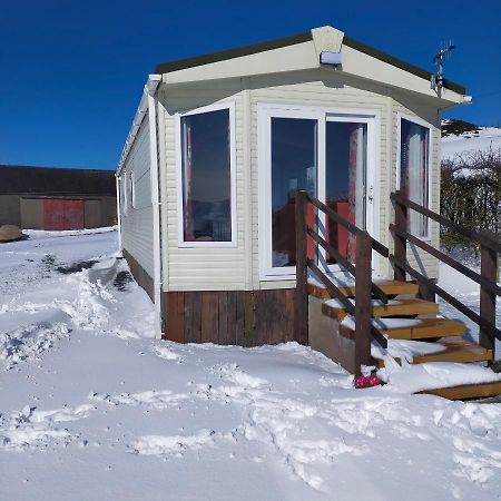 Slieve Croob Cosy Caravan Finnis Εξωτερικό φωτογραφία